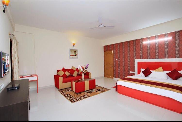 펜션 Palm Luxury Suites & Service Apartments