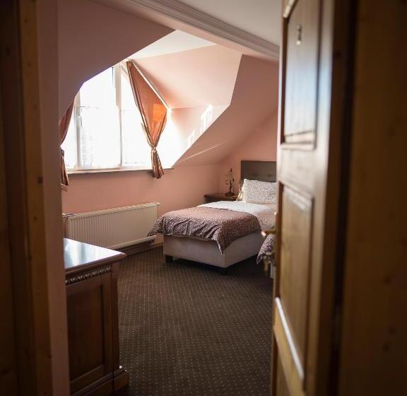 펜션 Penzión Royal