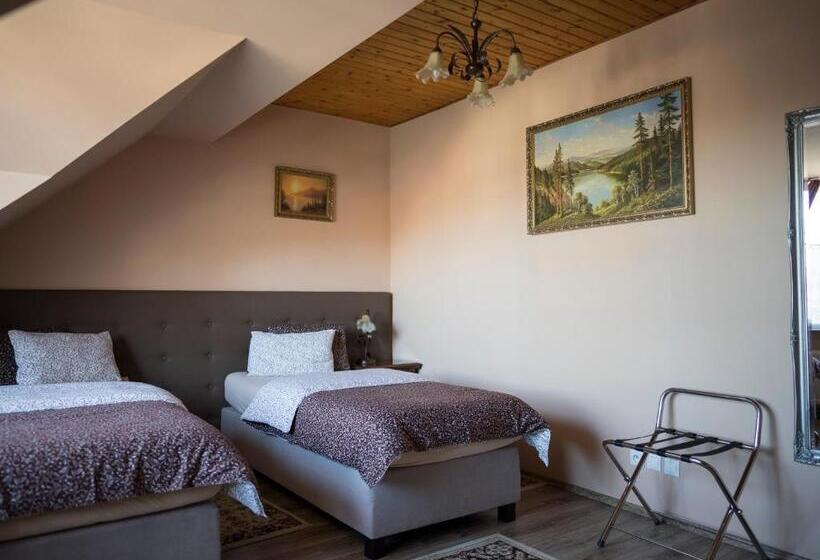 펜션 Penzión Royal