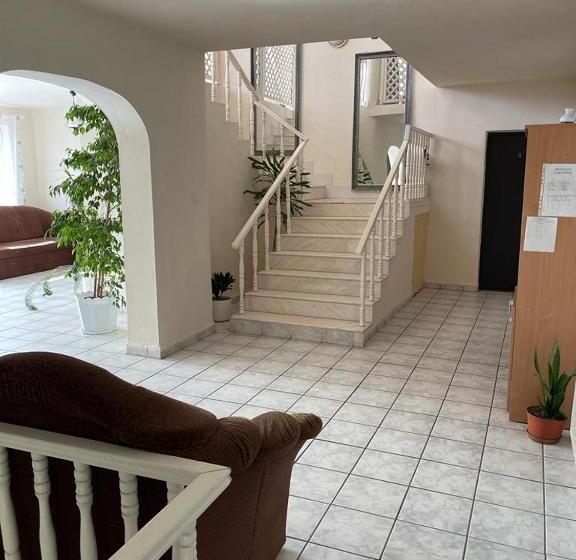 ペンション Riana