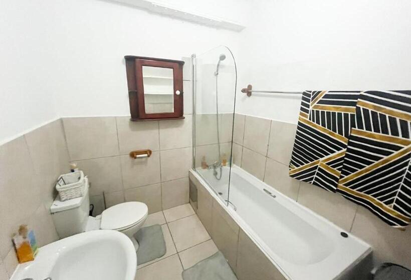 פנסיון Villa Jullienne   A Home Away From Home   Unit 4