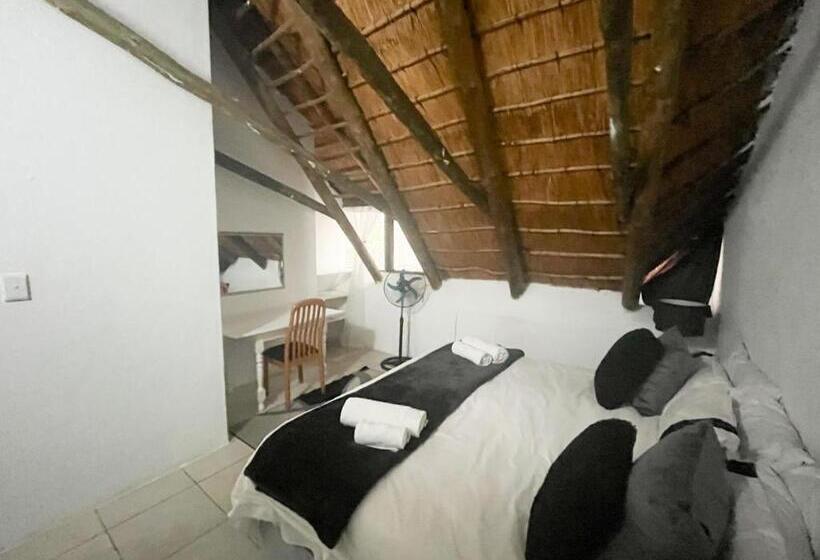 פנסיון Villa Jullienne   A Home Away From Home   Unit 4