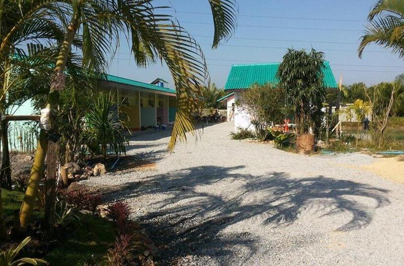 Resort เรือนทองรีสอร์ท