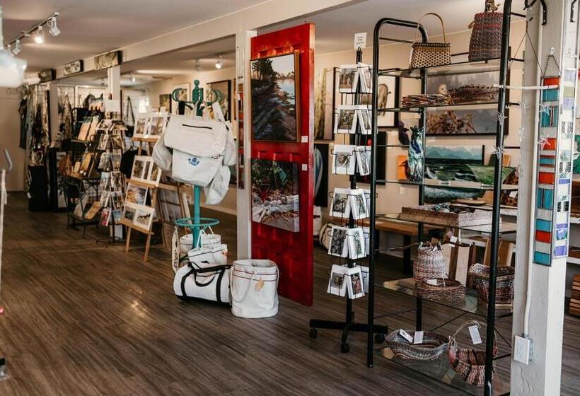 Resort Otel Page S Inn On Silva Bay