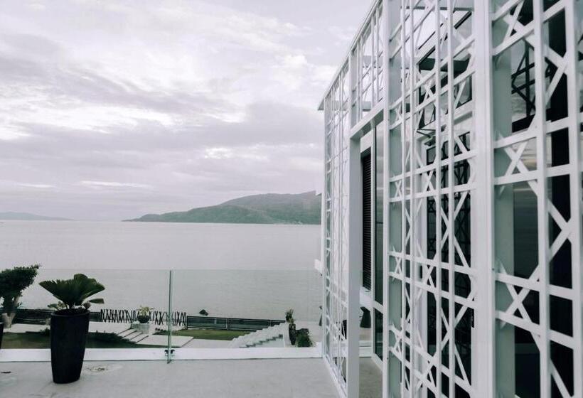 Sisid Anilao Resort