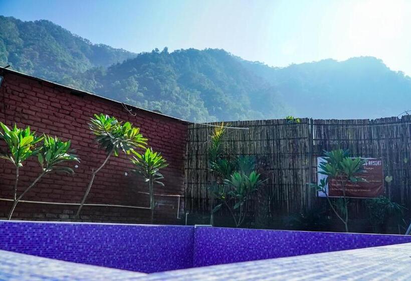 The Family And Friends Resort Rishikesh