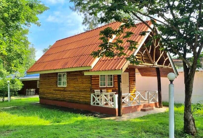 The Golden View Resort สวนผึ้ง