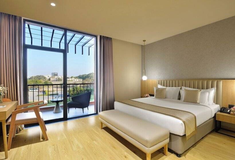 Treat Hotel, Nashik City Center