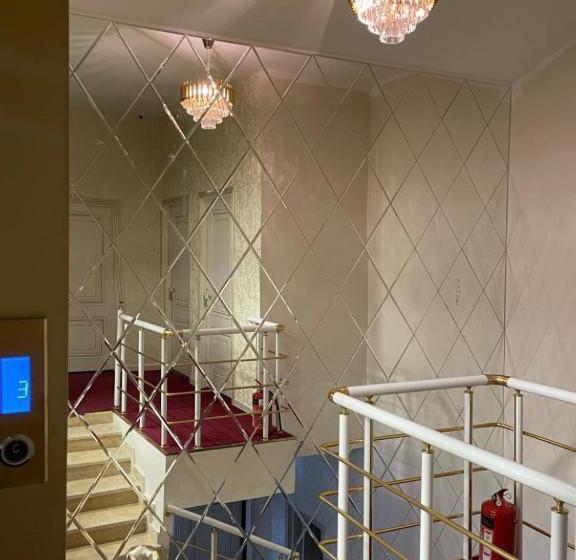 Vi̇va Boutique & Mirror Deluxe Hotel S Baku