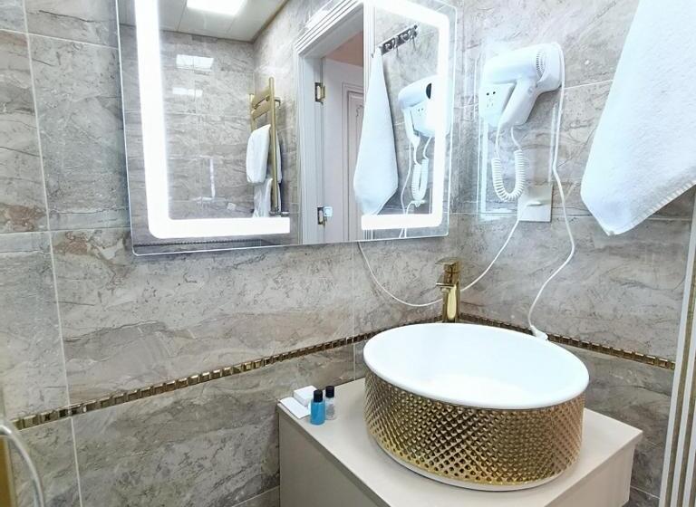 Vi̇va Boutique & Mirror Deluxe Hotel S Baku