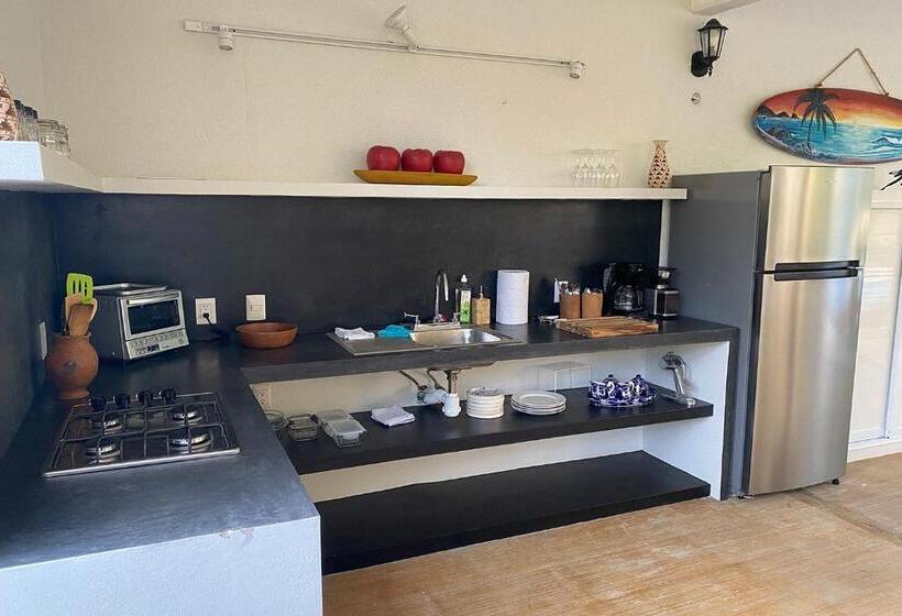 Zandoyo Bed & Breakfast