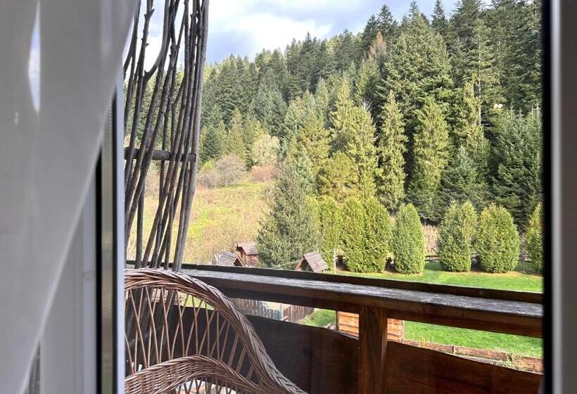 ユースホステル альтана