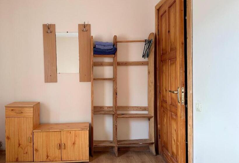 ユースホステル альтана