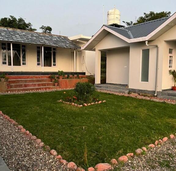 旅馆 Bir Backpackers