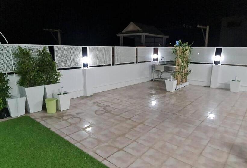 호스텔 Costa Bed Cha Am