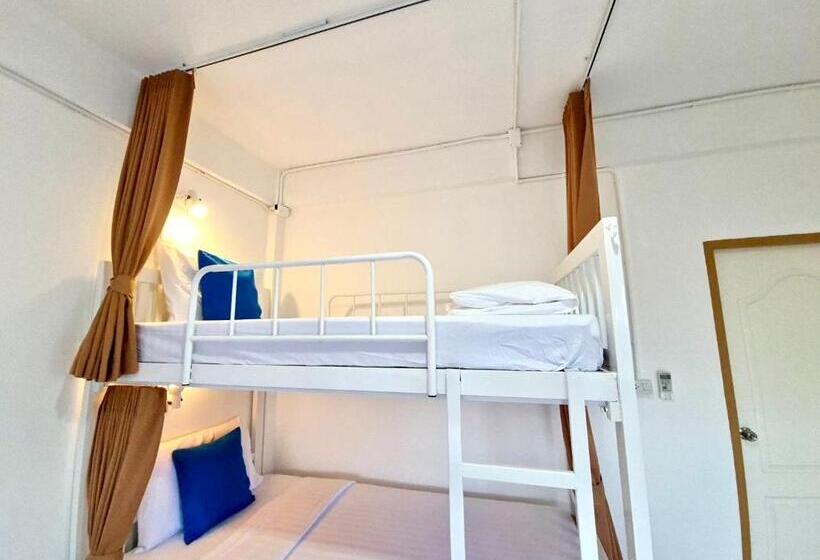 호스텔 Costa Bed Cha Am