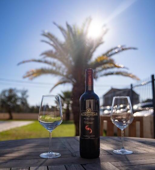 هاستل Motel Zeta Lux