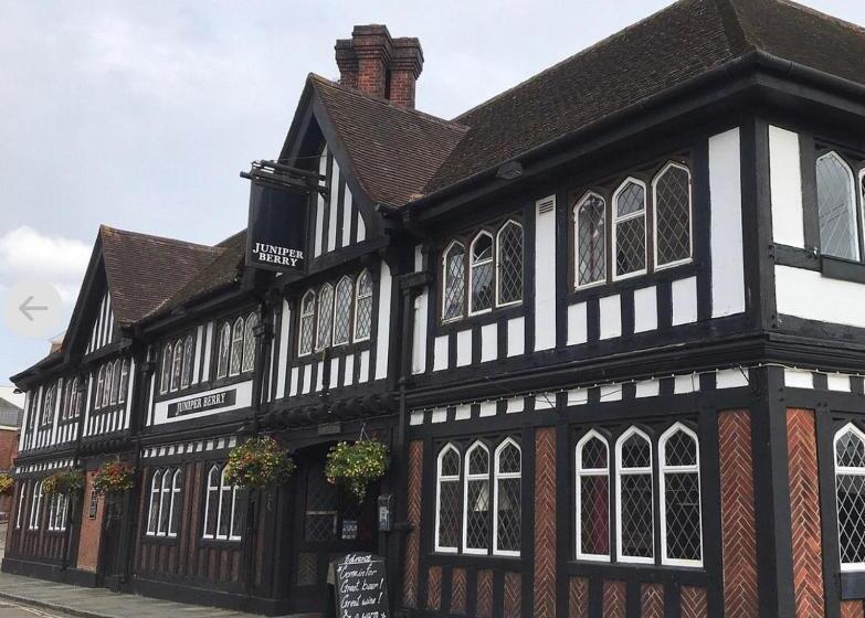 فندق صغير The New Juniper Berry Pub & Guest Rooms