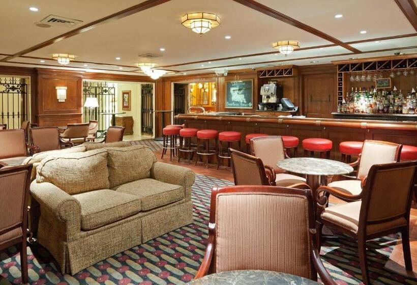 Beautiful Unit At The Heart Of Bourbon Street