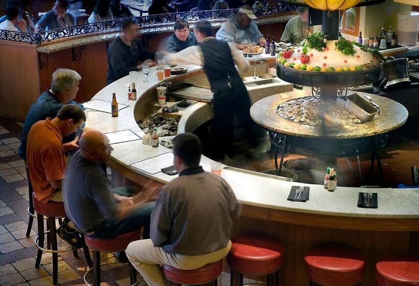 Beautiful Unit At The Heart Of Bourbon Street