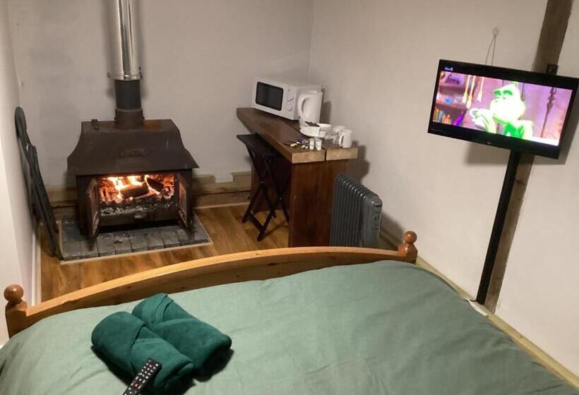 مبيت وإفطار Barn 6