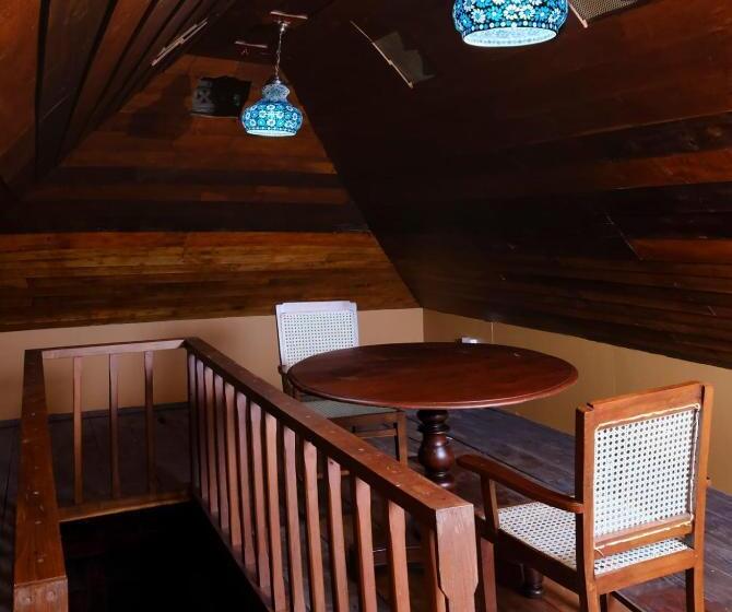 مبيت وإفطار Illam Heritage Home