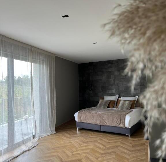 Bed and Breakfast Le Clos Des Huy Prés