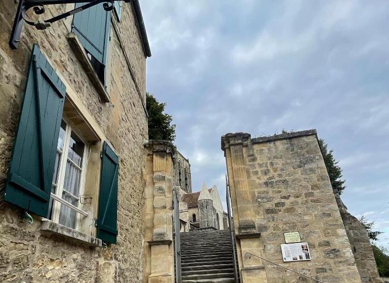 مبيت وإفطار Les Persiennes