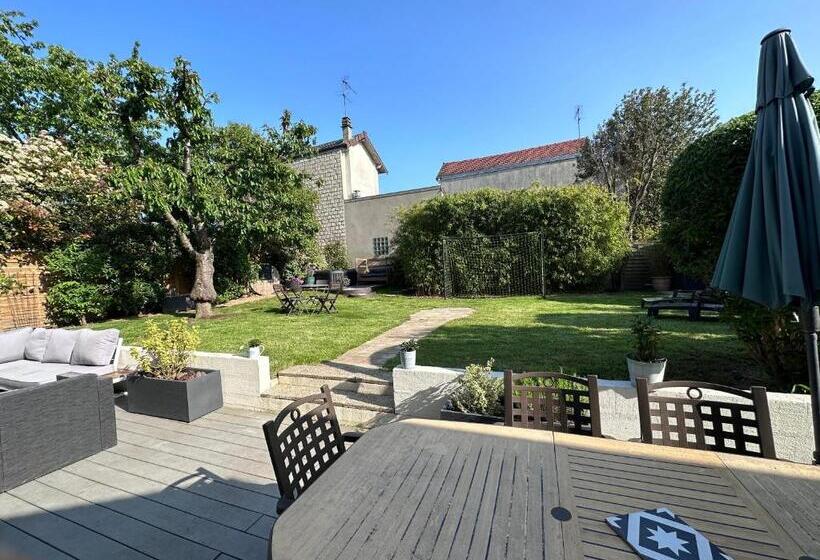 مبيت وإفطار Les Persiennes