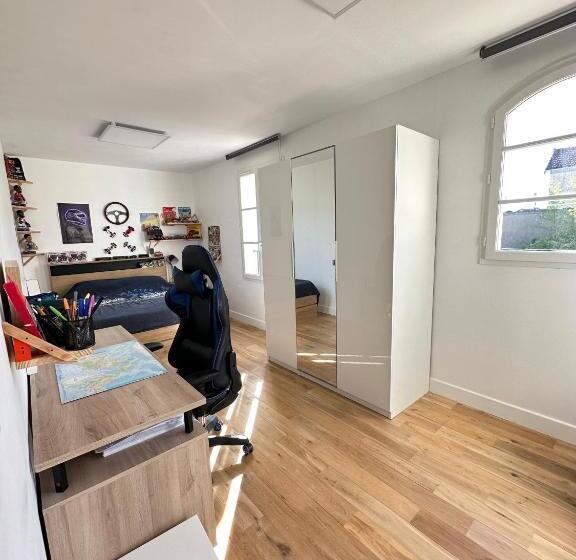 مبيت وإفطار Les Persiennes