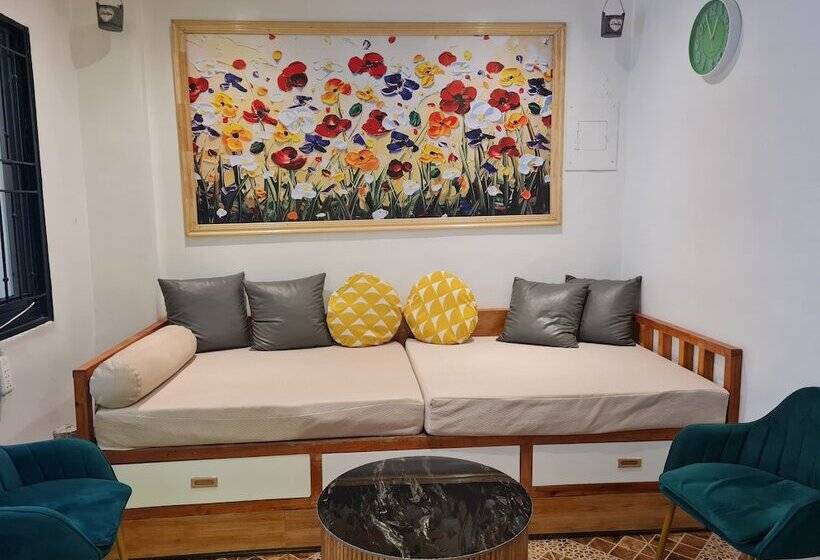 تختخواب و صبحانه Pressie By Sms Hospitality