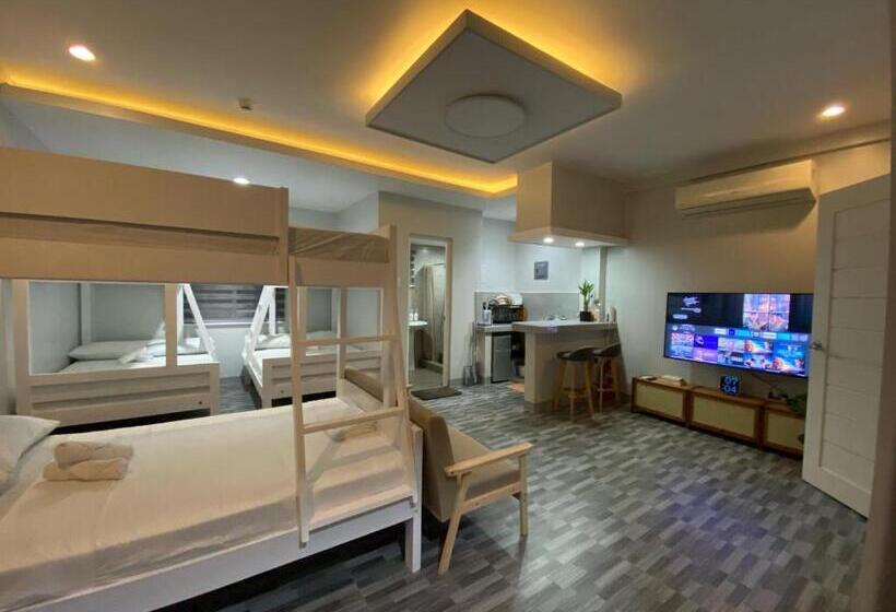 צימר Skye Lounge Inn