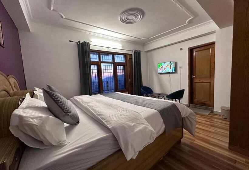 ベッドアンドブレックファースト The Misty Pines Inn