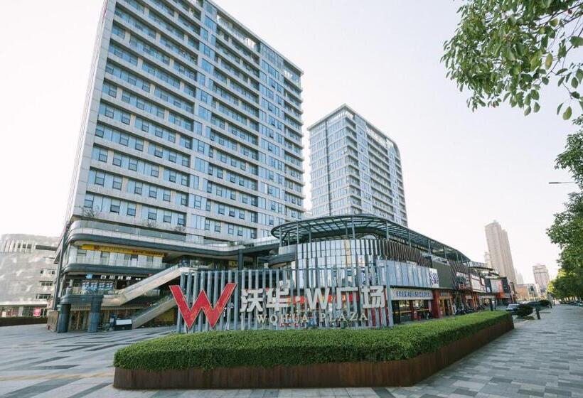 Colour Hotel   Nanchang West Railway Station