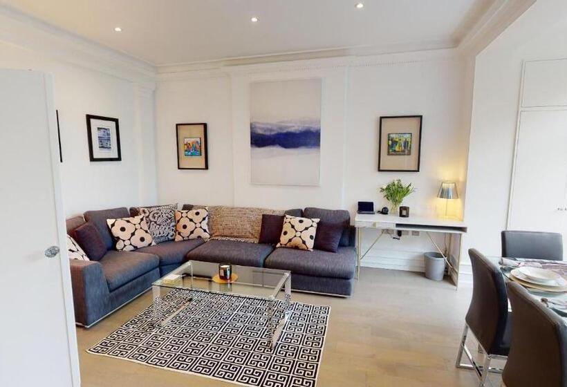 The Harrington   Knightsbridge   18 Rutland Gate