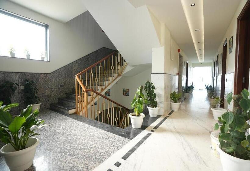 Elite Hotel Lime Stay Greater Noida