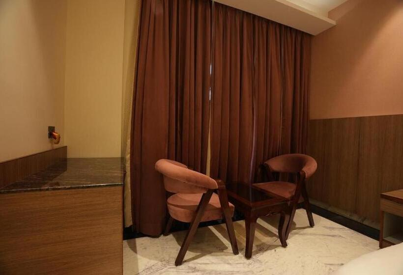 Elite Hotel Lime Stay Greater Noida