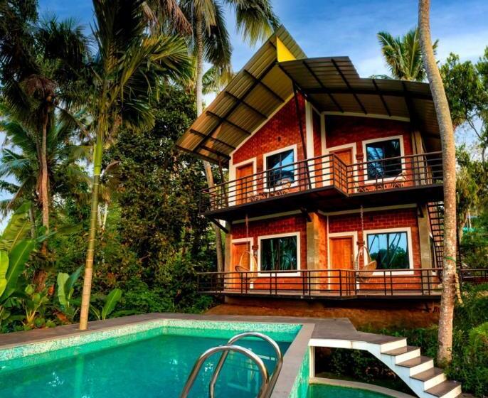 Elite Inn Cholai Lake View Resort