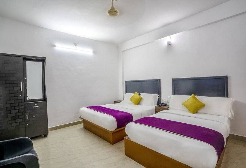 Fabhotel Abrigo Residency