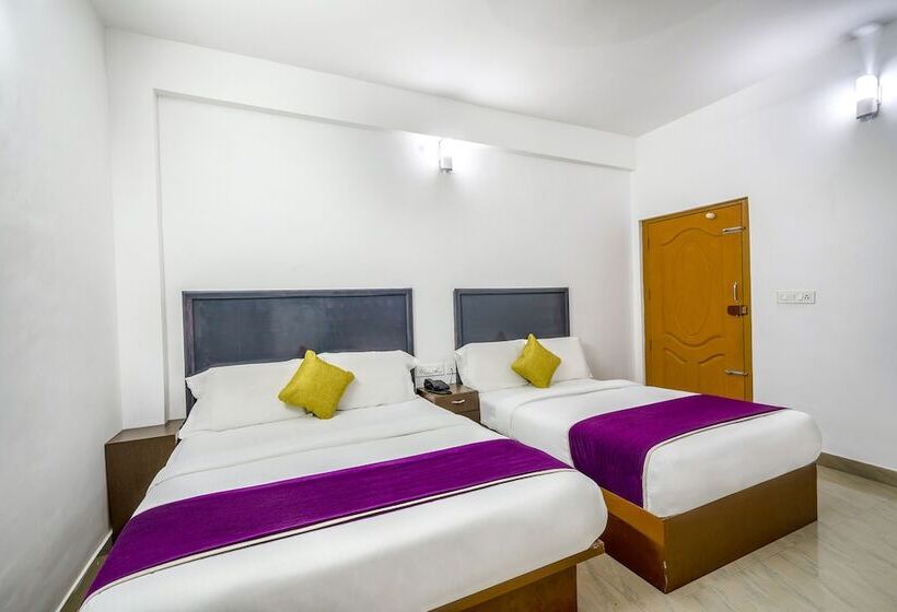 Fabhotel Abrigo Residency