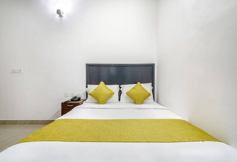 Fabhotel Abrigo Residency