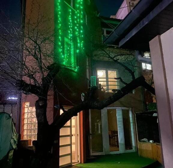 Hostel Nënë Terezës