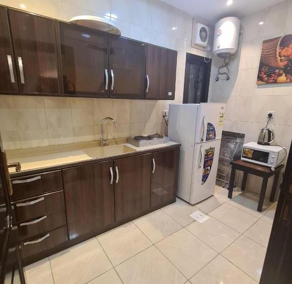 בית מלון כפרי شموخ الراقيه للشقق المخدومة