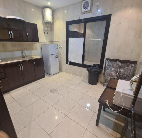 בית מלון כפרי شموخ الراقيه للشقق المخدومة