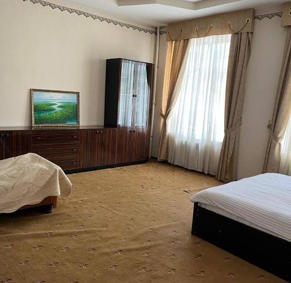 酒店 отель нодир самарканд