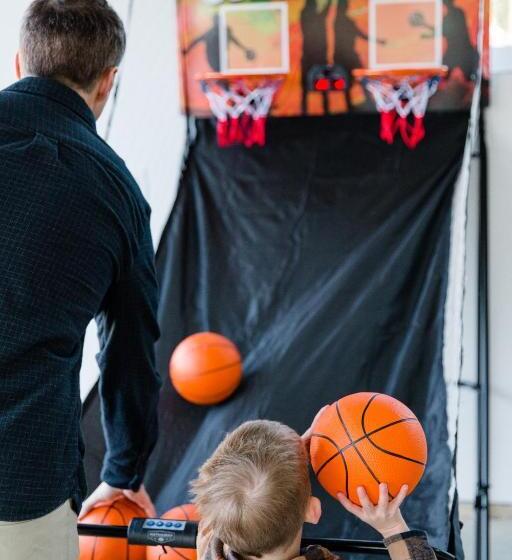 فندق 4 Bed Main House W Mother In Law Suite And Hot Tub