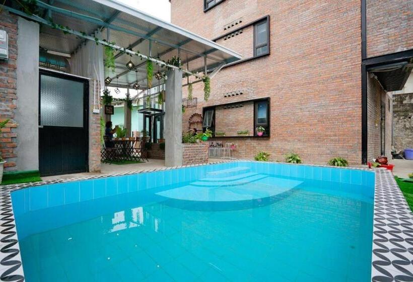 هتل Almor Homestay 2 Food, Bread & Coffee Halong