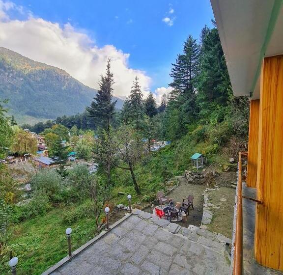 هتل Alpine Junkies