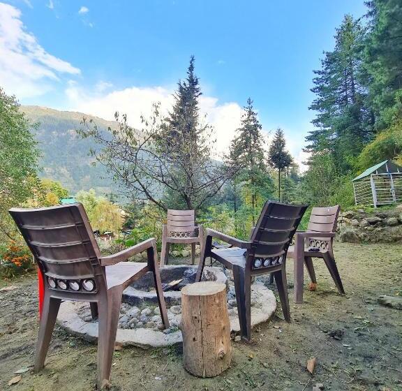 هتل Alpine Junkies