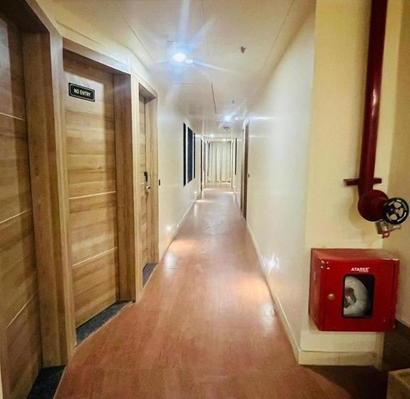 호텔 Anju Shree Inn